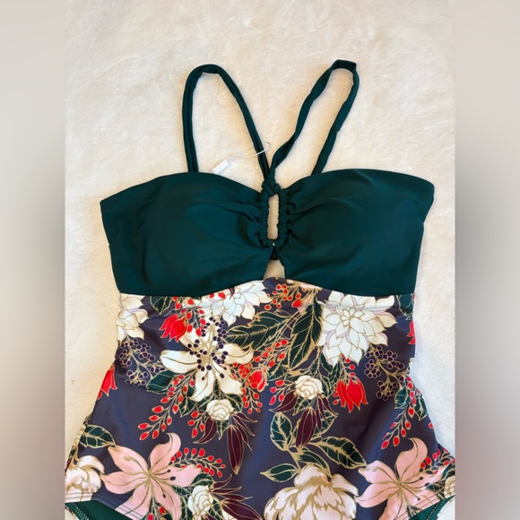 NWT - IMEKIS One Piece Swimsuit W/ Matching Sarong. Size Large. - Picture 5 of 12